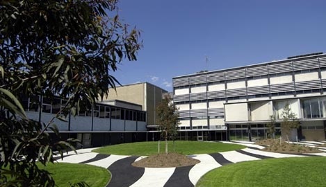 澳洲迪肯大学